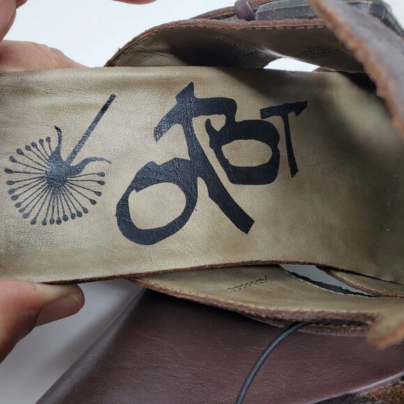 🤎 OTBT Rusk Brown Leather Buckle Wedge Mules 10 - Picture 13 of 13